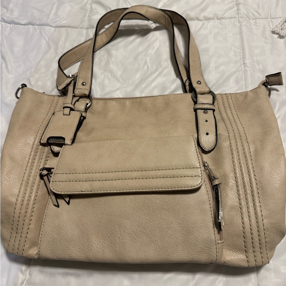 Chic Cream Shoulder Bag